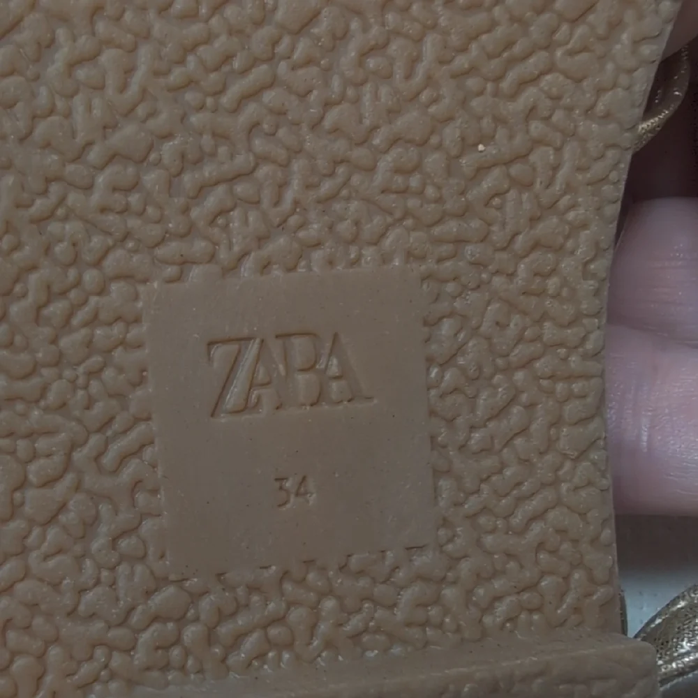 Zara Gold Strappy Sandals UK 34/US 2.5  *Please Read